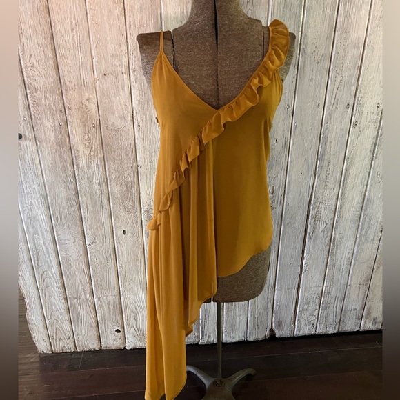 molly green Tops - Molly Green Mustard Yellow Top